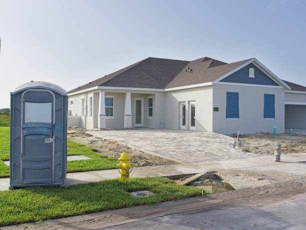 Porta potty delivery and setup in West Hollywood, CA